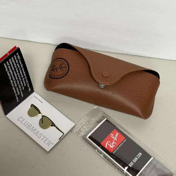 Ray-Ban sunglasses case - Picture 3 of 10